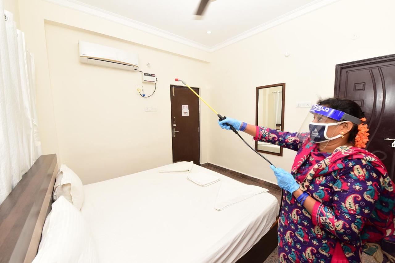 Sree Service Apartments Tirupati Zewnętrze zdjęcie